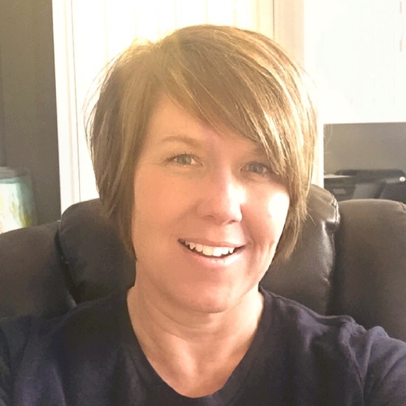 Meet your Posher, Kris - Picture 1 of 1